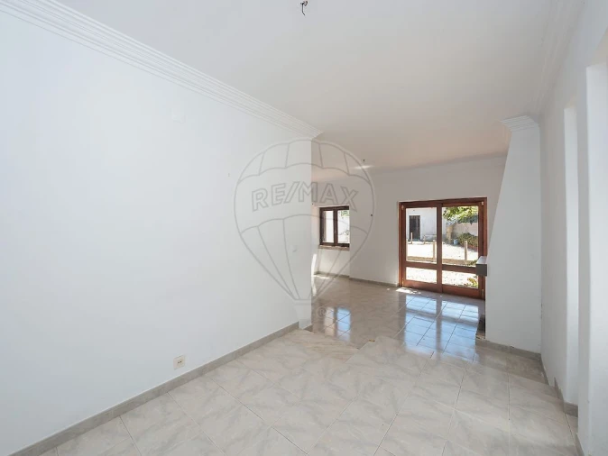 Moradia T3 para Venda em Colares Foto 11