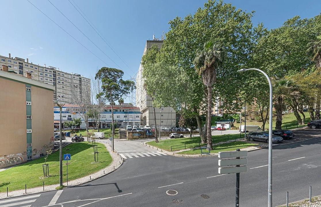 Apartamento T2 para Venda em Odivelas Foto 10