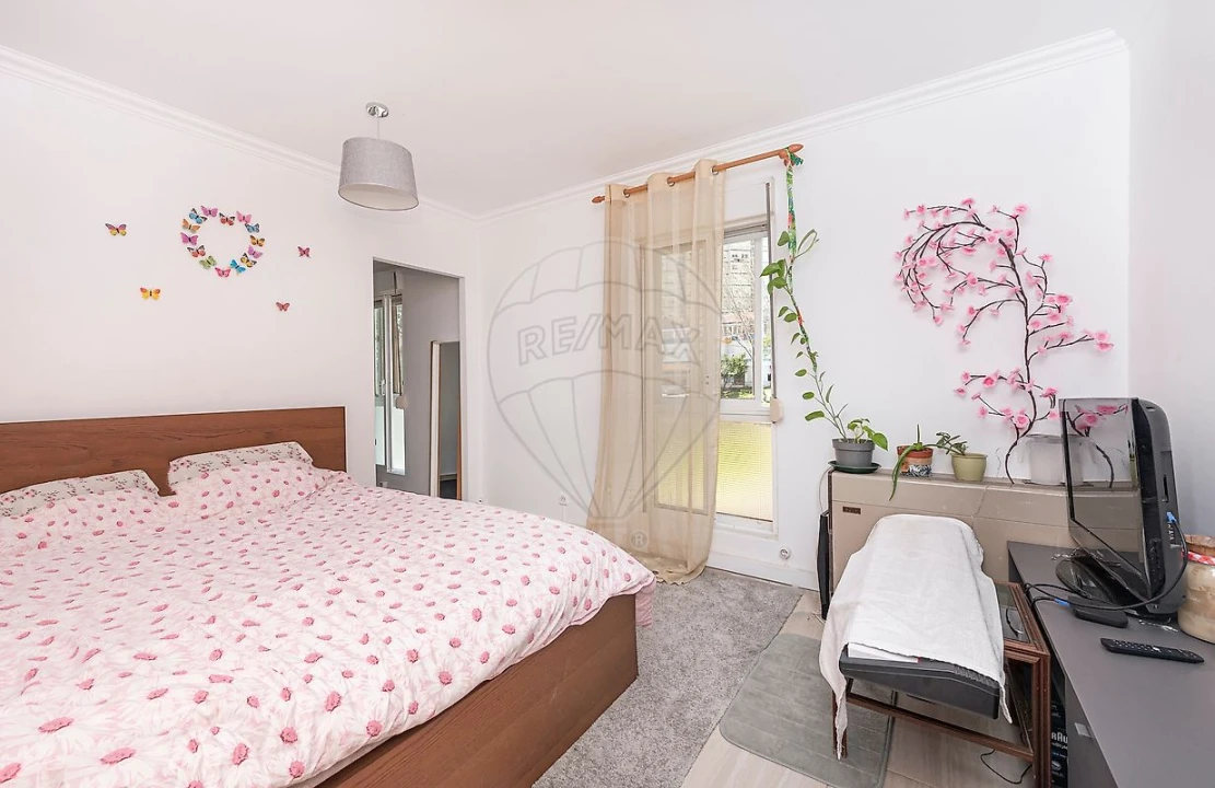 Apartamento T2 para Venda em Odivelas Foto 7