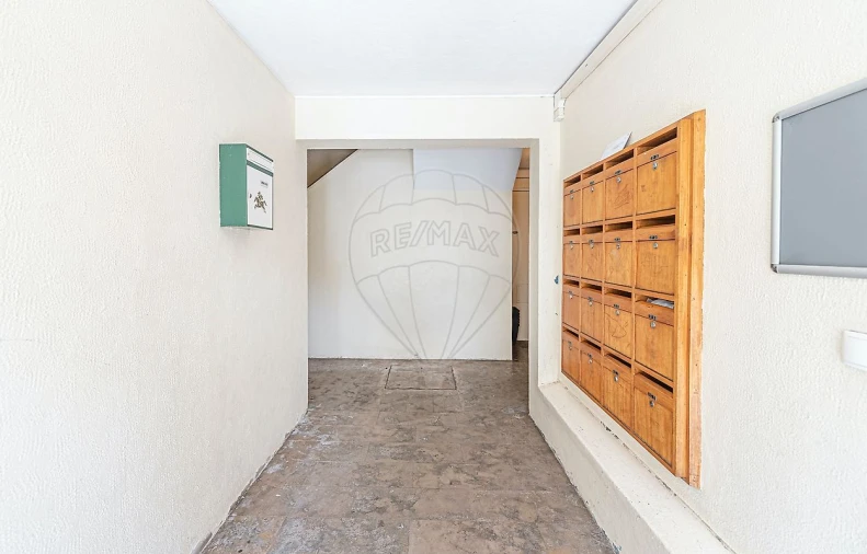 Apartamento T2 para Venda em Odivelas Foto 11