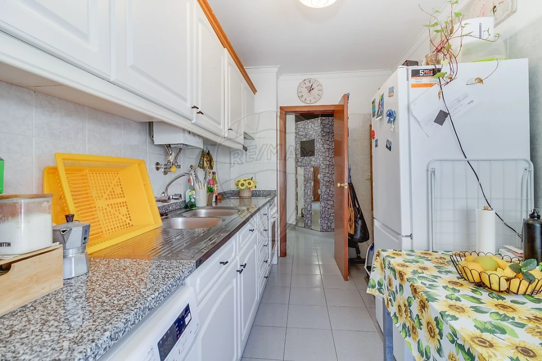 Apartamento T2 para Venda em Vialonga Foto 5