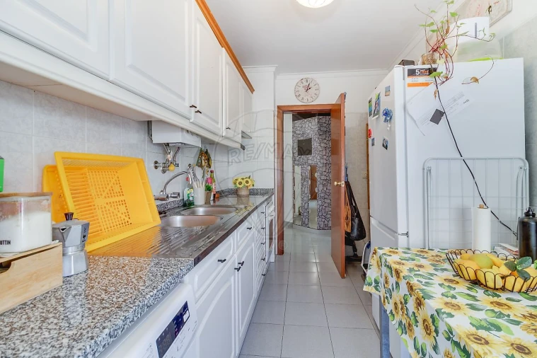 Apartamento T2 para Venda em Vialonga Foto 5