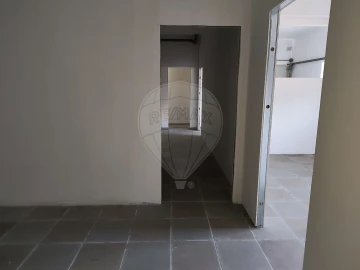 Loja para Arrendamento em Vila Chã, Codal e Vila Cova de Perrinho