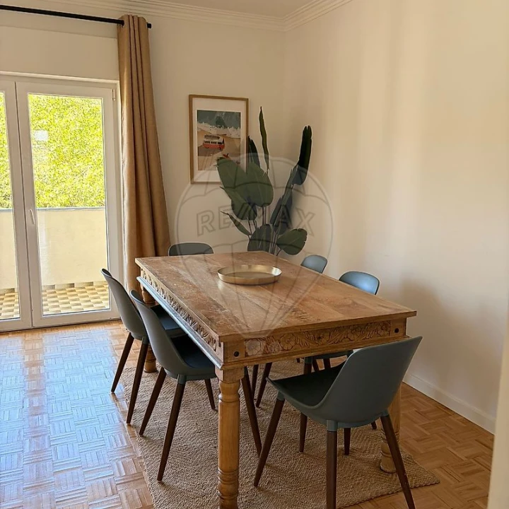 Apartamento T3 para Arrendamento em Carcavelos e Parede Foto 3