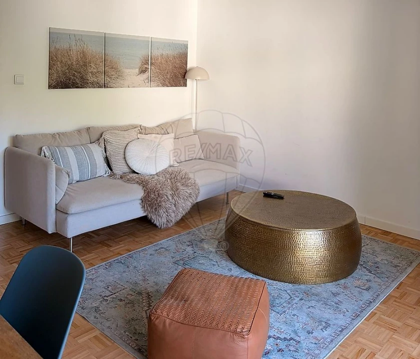 Apartamento T3 para Arrendamento em Carcavelos e Parede Foto 1