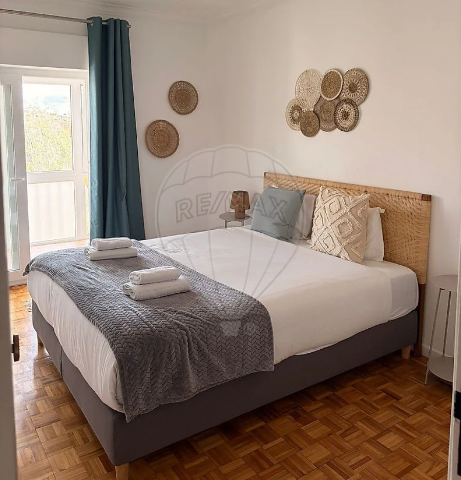 Apartamento T3 para Arrendamento em Carcavelos e Parede Foto 6