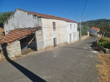 Moradia T3 para Venda em Cardigos