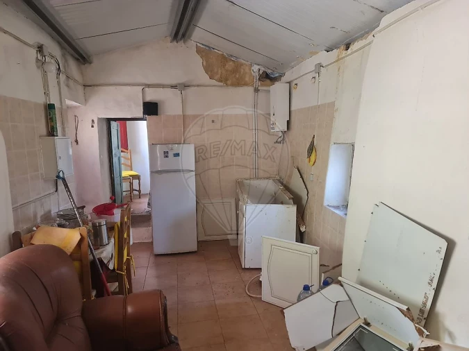Moradia T2 para Venda em Carvoeiro Foto 3