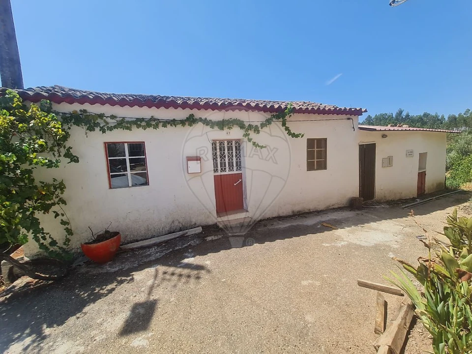 Moradia T2 para Venda em Carvoeiro Foto 8