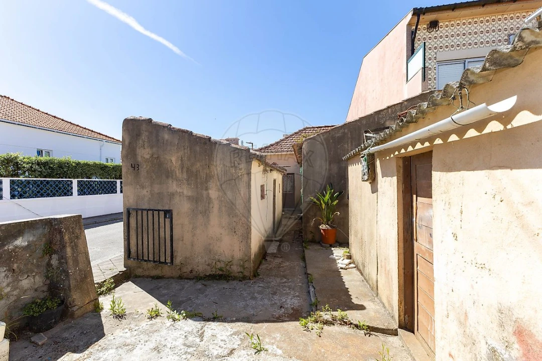 Moradia T2 para Venda em Arcozelo Foto 16
