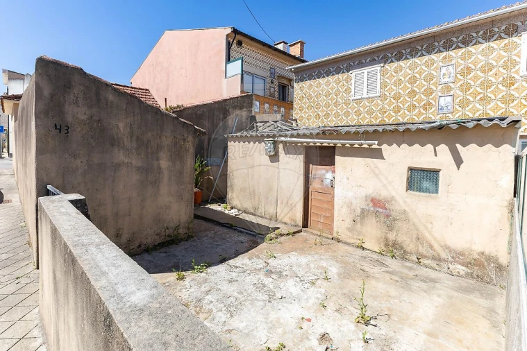 Moradia T2 para Venda em Arcozelo Foto 21
