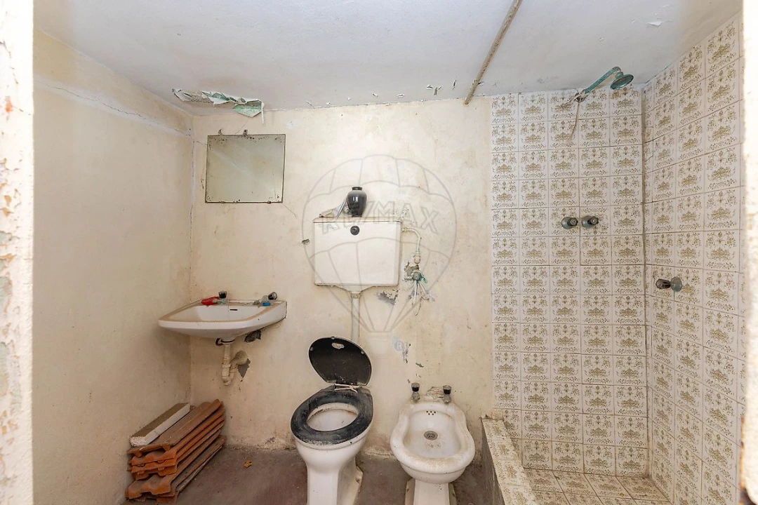 Moradia T2 para Venda em Arcozelo Foto 12