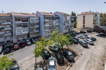 Apartamento T2 para Venda em Odivelas