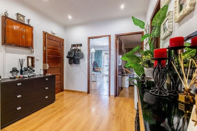 Apartamento T2 para Venda em Odivelas