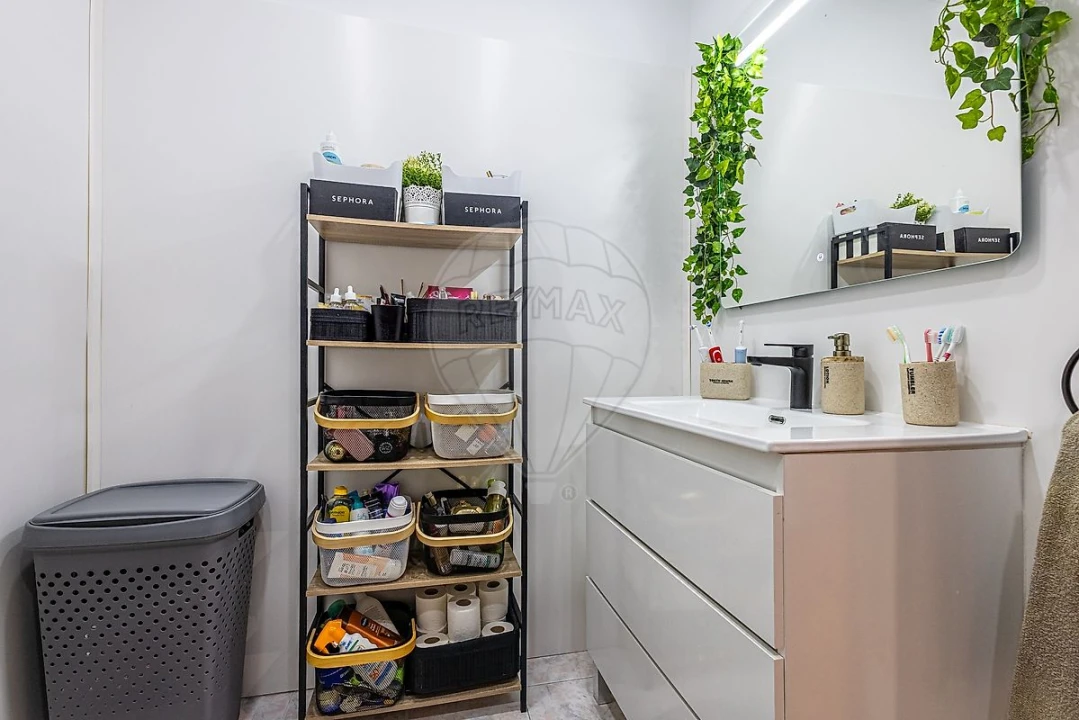 Apartamento T2 para Venda em Odivelas Foto 3