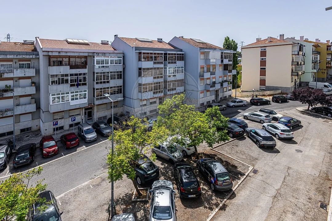 Apartamento T2 para Venda em Odivelas Foto 37