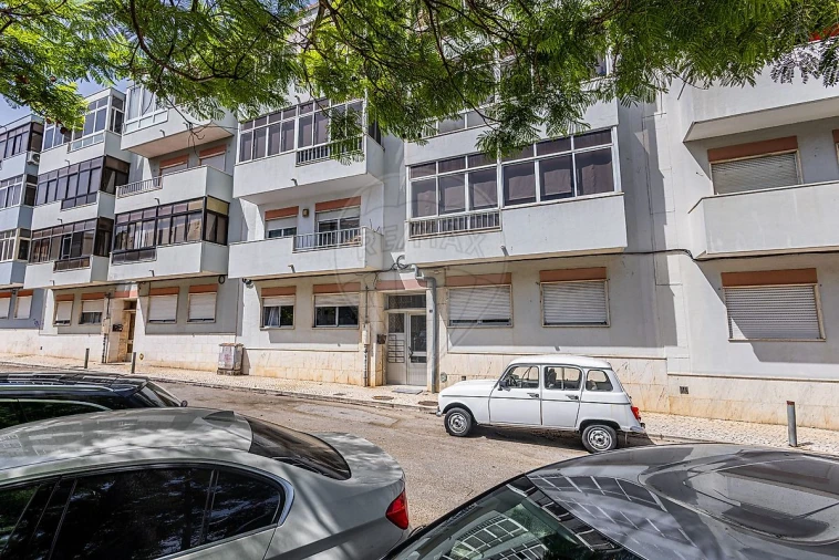 Apartamento T2 para Venda em Odivelas Foto 27