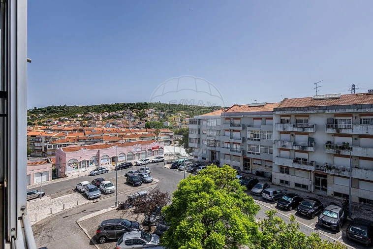 Apartamento T2 para Venda em Odivelas Foto 38