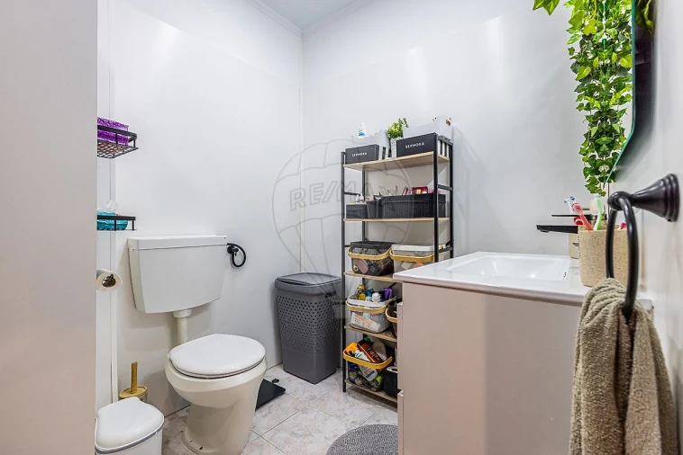 Apartamento T2 para Venda em Odivelas Foto 5