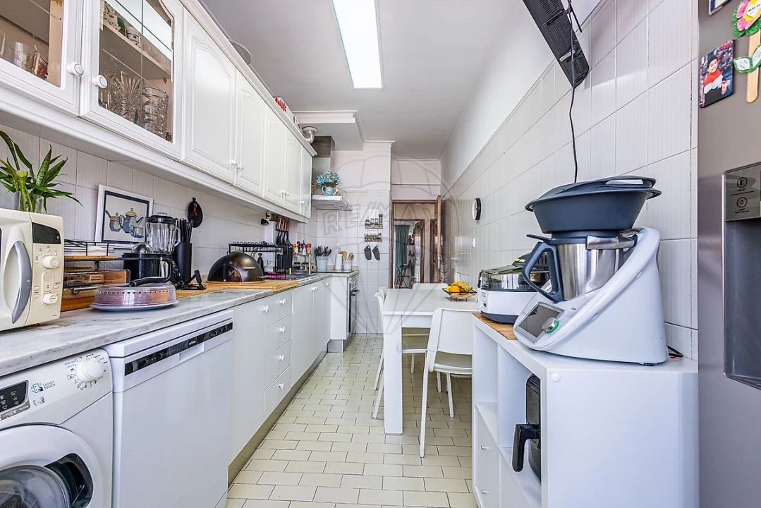 Apartamento T2 para Venda em Odivelas Foto 49