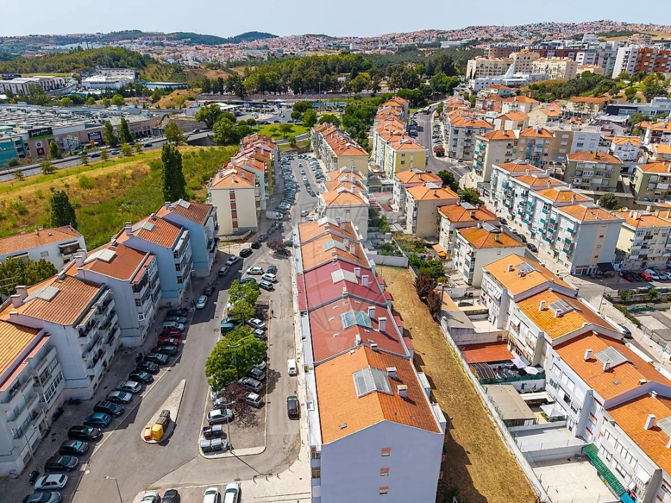 Apartamento T2 para Venda em Odivelas Foto 29