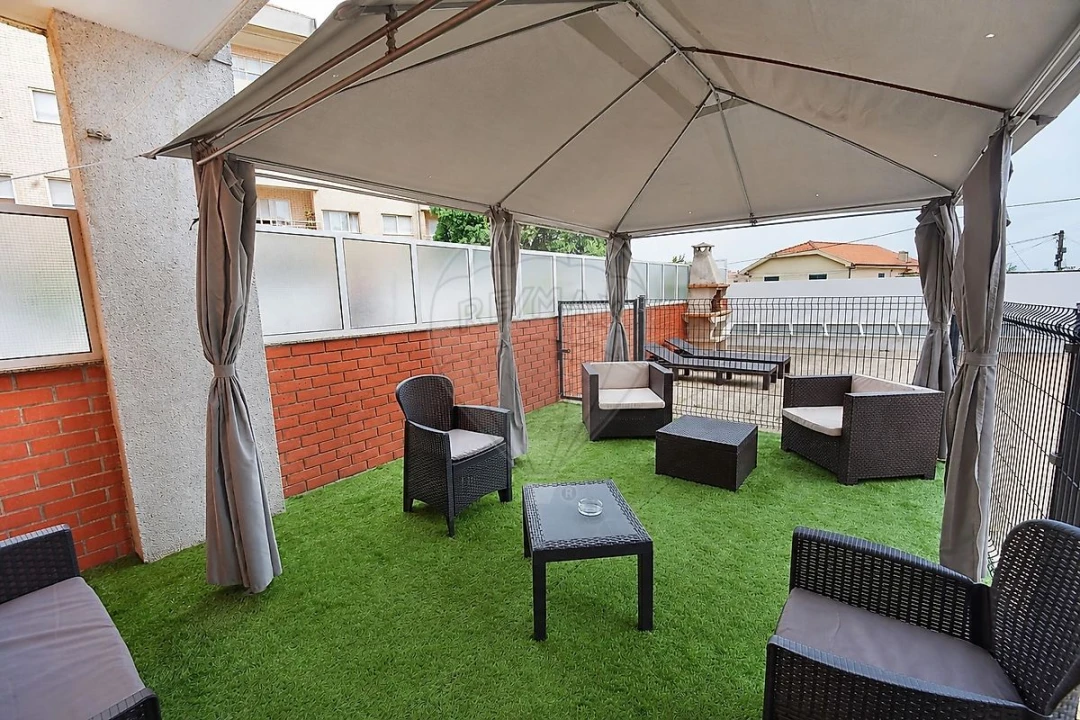 Apartamento T2 para Venda em Canidelo Foto 3
