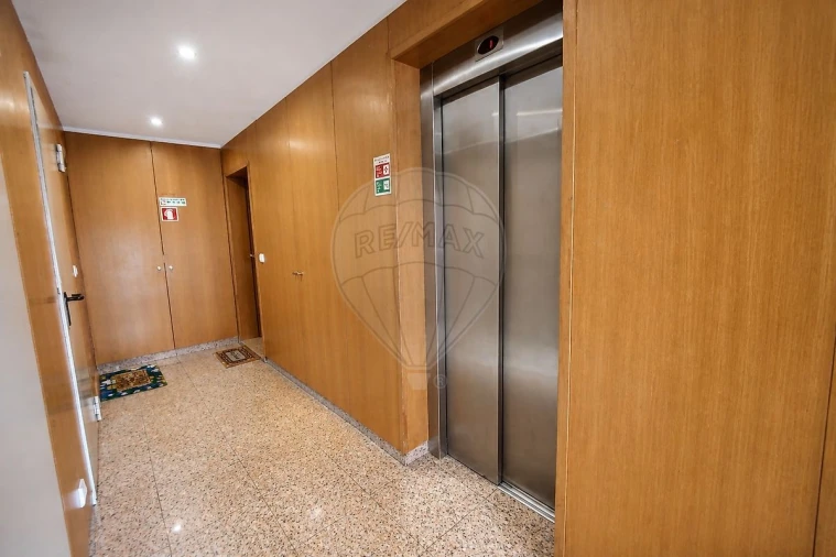 Apartamento T2 para Venda em Canidelo Foto 36