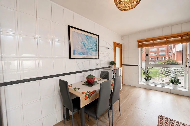 Apartamento T2 para Venda em Canidelo Foto 2