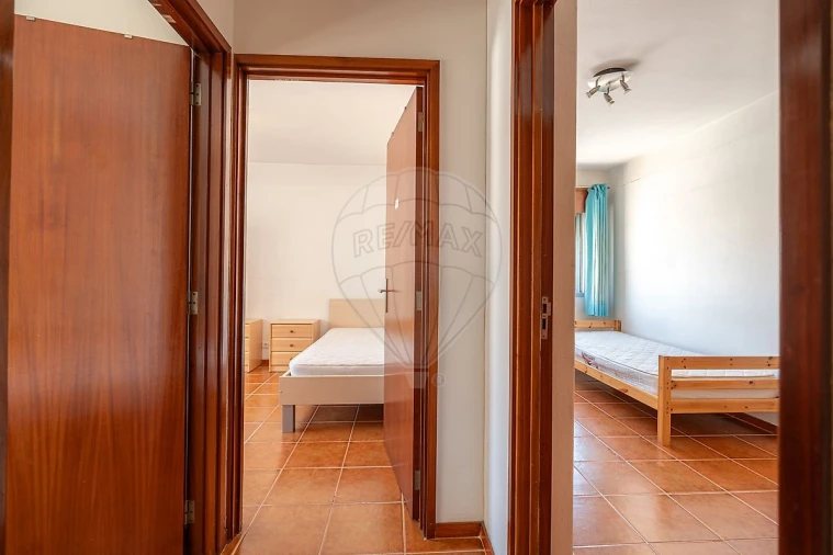 Apartamento T4 para Venda em Santo Antonio dos Olivais Foto 20