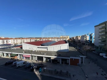 Apartamento T3 para Arrendamento em São João Baptista