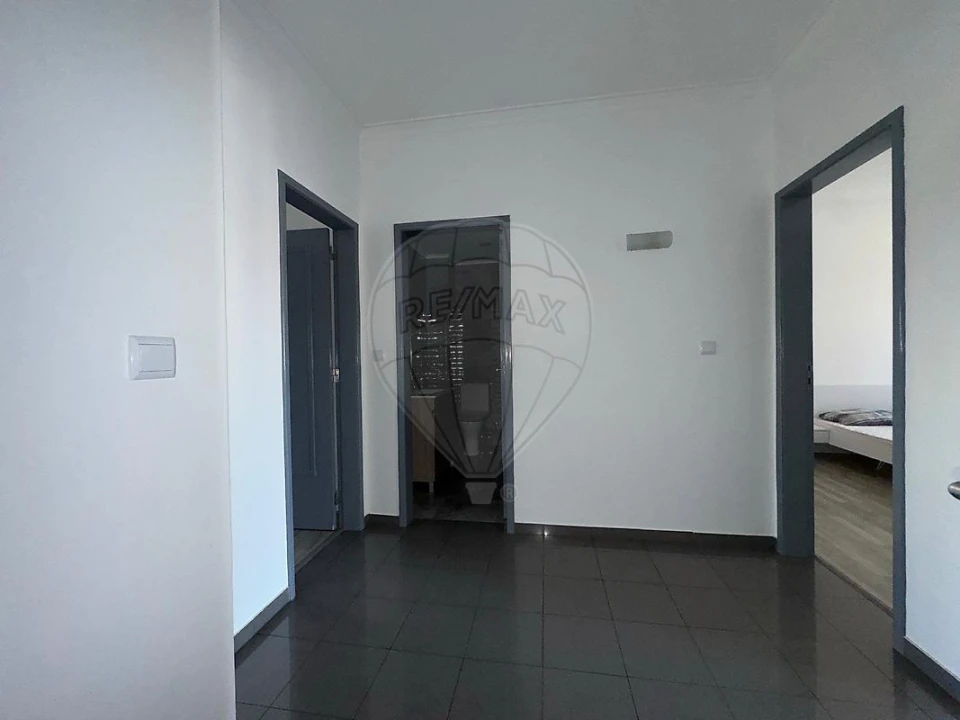 Apartamento T3 para Arrendamento em São João Baptista Foto 16