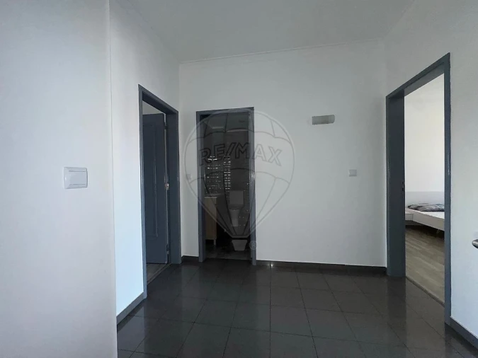 Apartamento T3 para Arrendamento em São João Baptista Foto 16