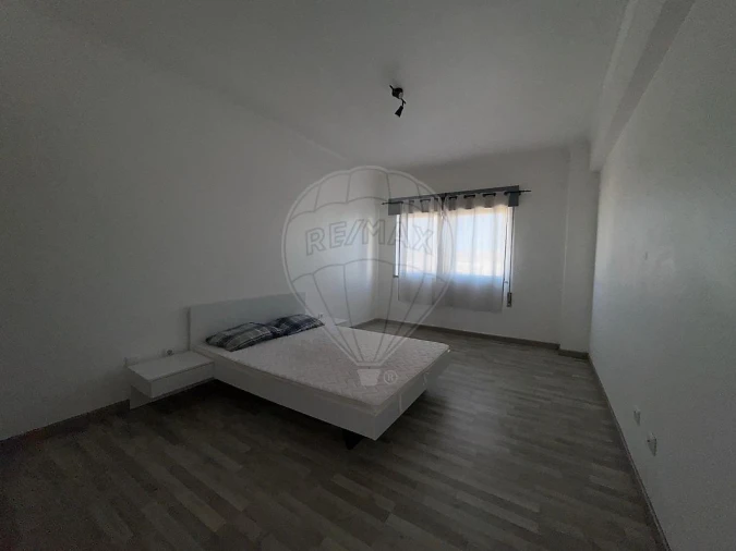 Apartamento T3 para Arrendamento em São João Baptista Foto 12