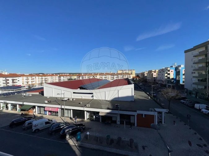 Apartamento T3 para Arrendamento em São João Baptista Foto 9
