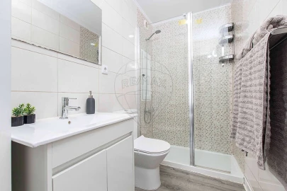 Apartamento T2 para Arrendamento em Olivais