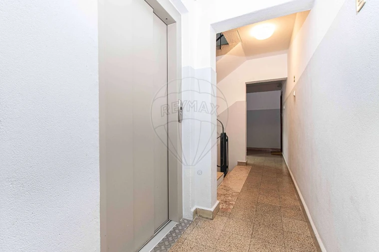 Apartamento T2 para Arrendamento em Olivais Foto 21
