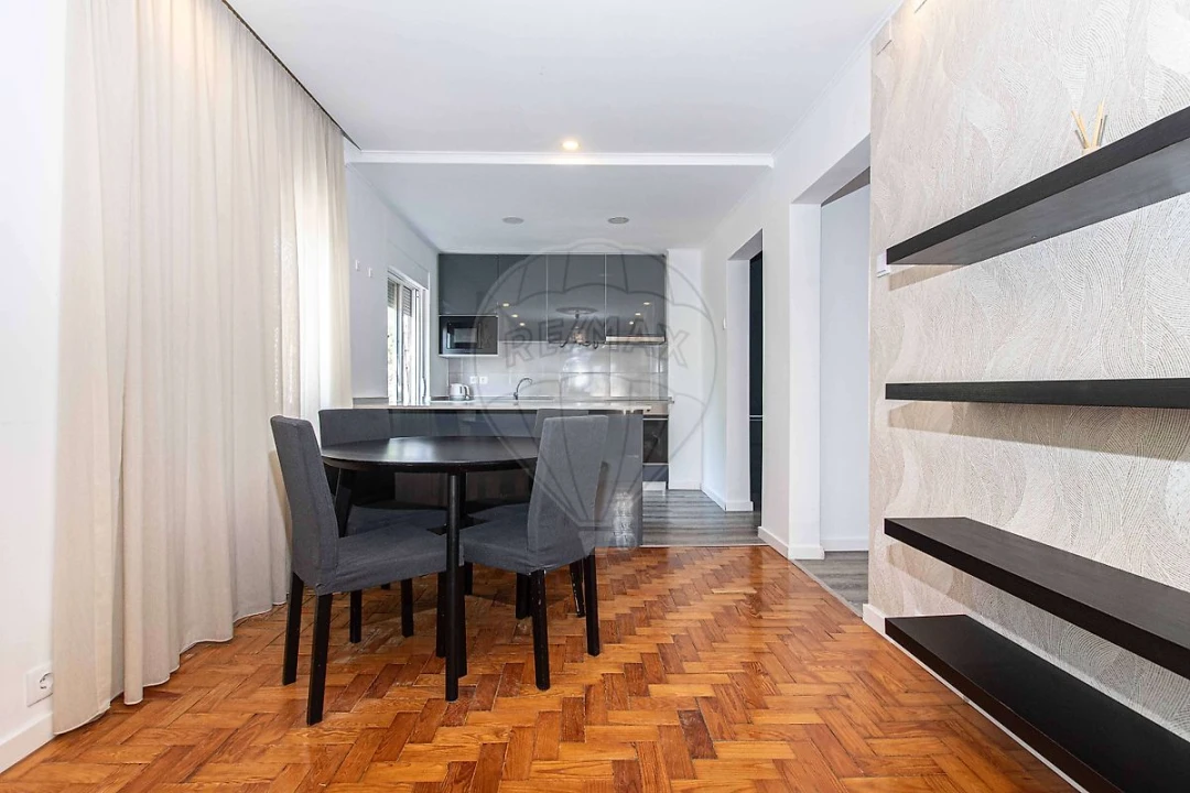 Apartamento T2 para Arrendamento em Olivais Foto 15