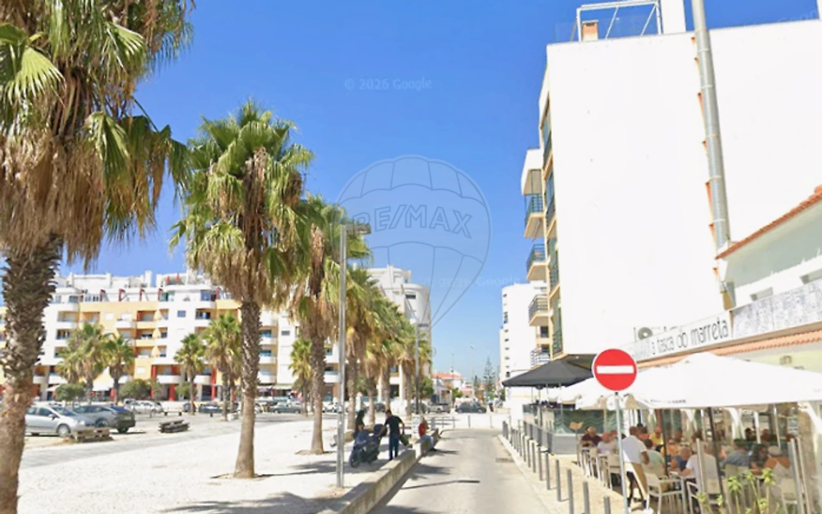 Apartamento T0 para Venda em Costa da Caparica Foto 4