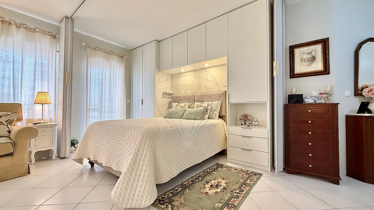 Apartamento para Venda em Costa da Caparica Foto 9