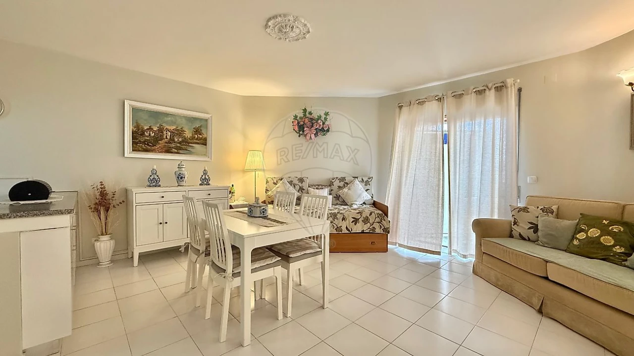 Apartamento para Venda em Costa da Caparica Foto 4