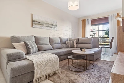 Apartamento T2 para Venda em Algueirão-Mem Martins