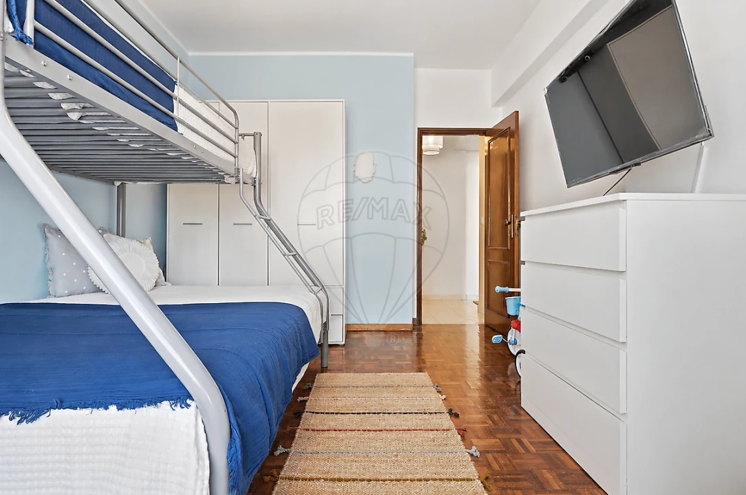 Apartamento T2 para Venda em Algueirão-Mem Martins Foto 28