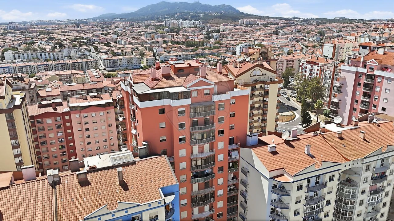 Apartamento T2 para Venda em Algueirão-Mem Martins Foto 39