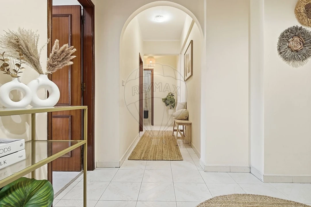 Apartamento T2 para Venda em Algueirão-Mem Martins Foto 19
