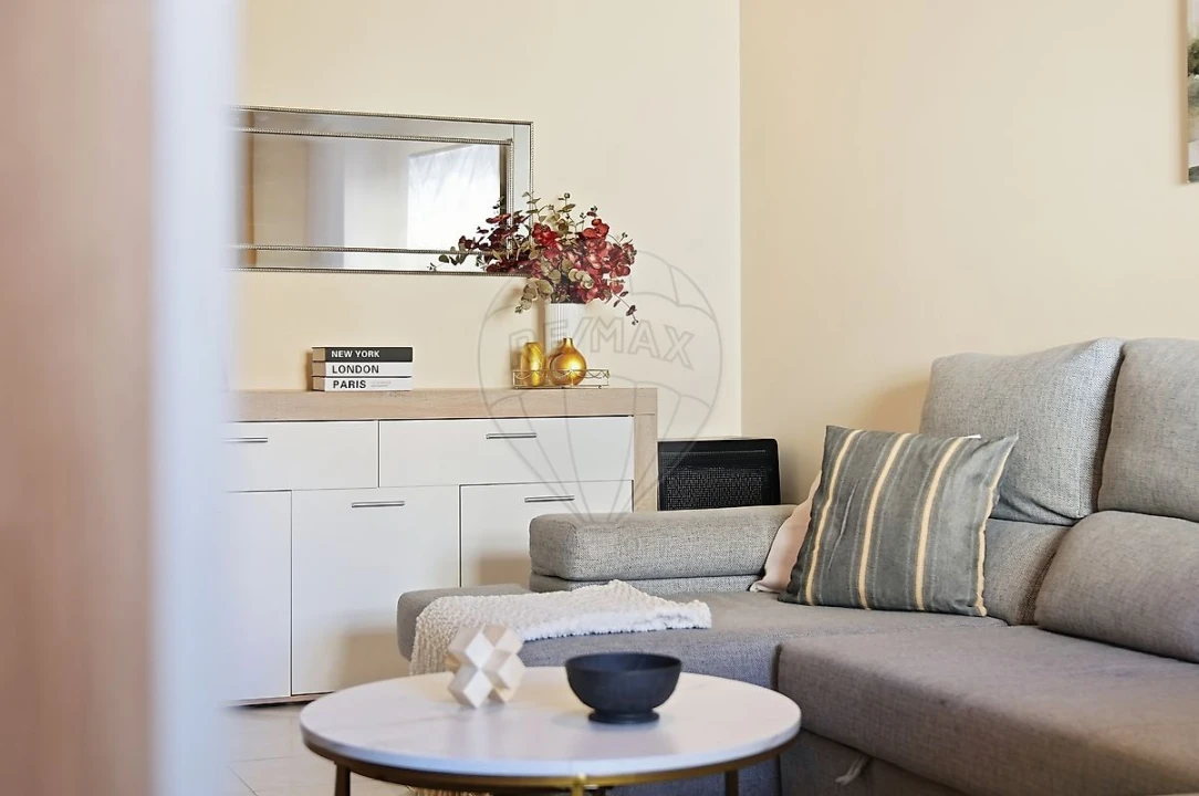Apartamento T2 para Venda em Algueirão-Mem Martins Foto 6