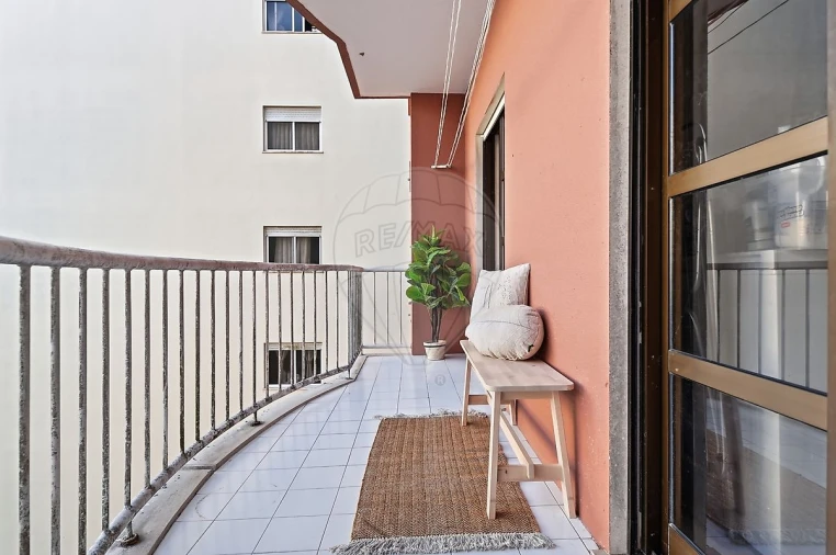 Apartamento T2 para Venda em Algueirão-Mem Martins Foto 30
