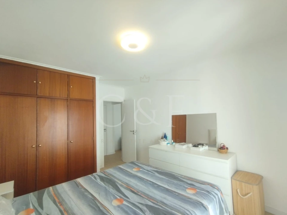 Apartamento T2 para Venda em Rio de Mouro Foto 3