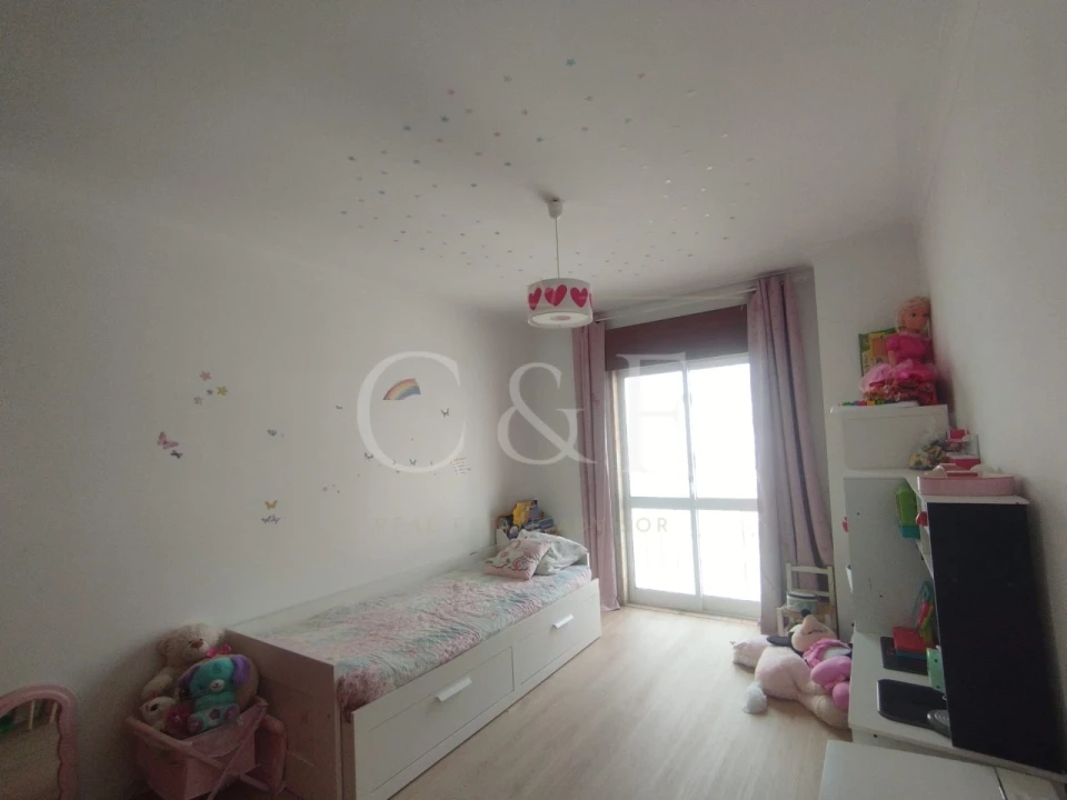 Apartamento T2 para Venda em Rio de Mouro Foto 9