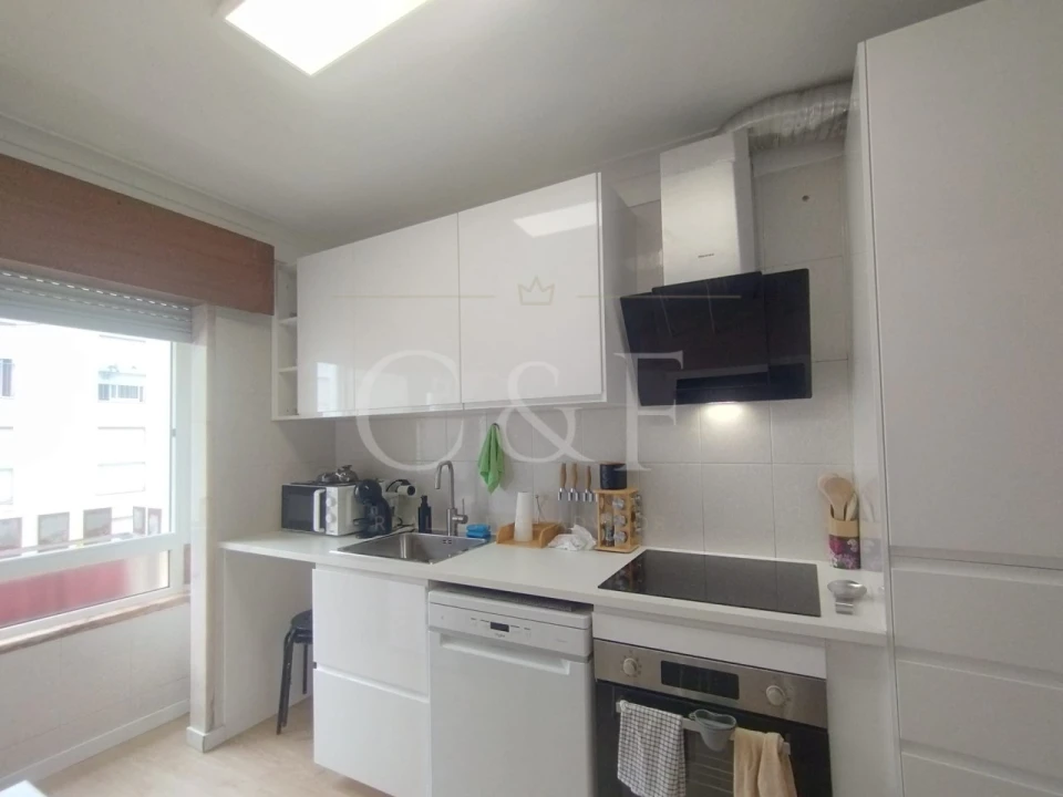 Apartamento T2 para Venda em Rio de Mouro Foto 15