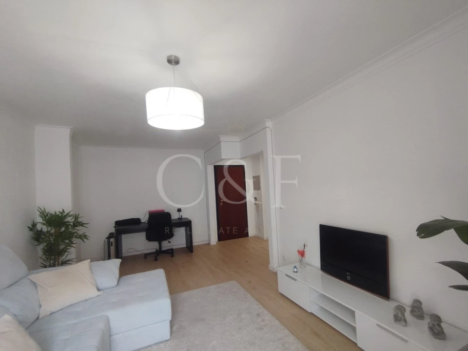 Apartamento T2 para Venda em Rio de Mouro Foto 20